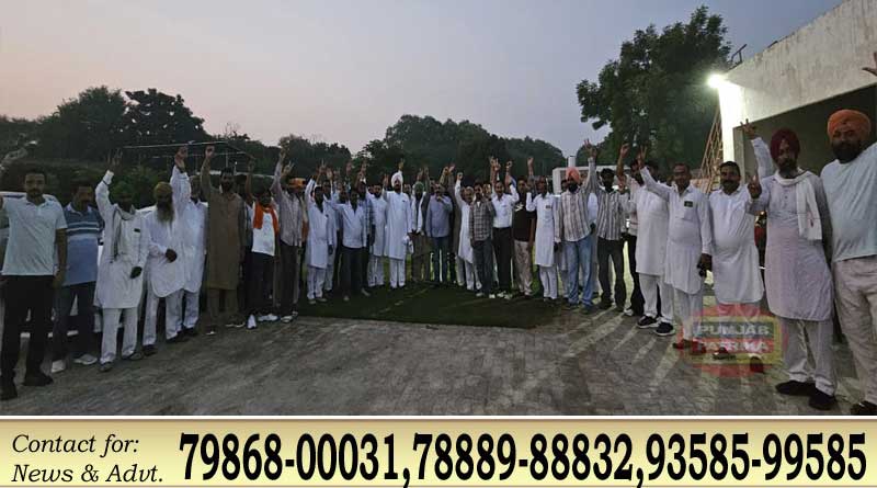 चंडीगढ़ में कांग्रेस के प्रदर्शन में साथियों सहित शामिल हुए समरबीर सिंह सिद्धू